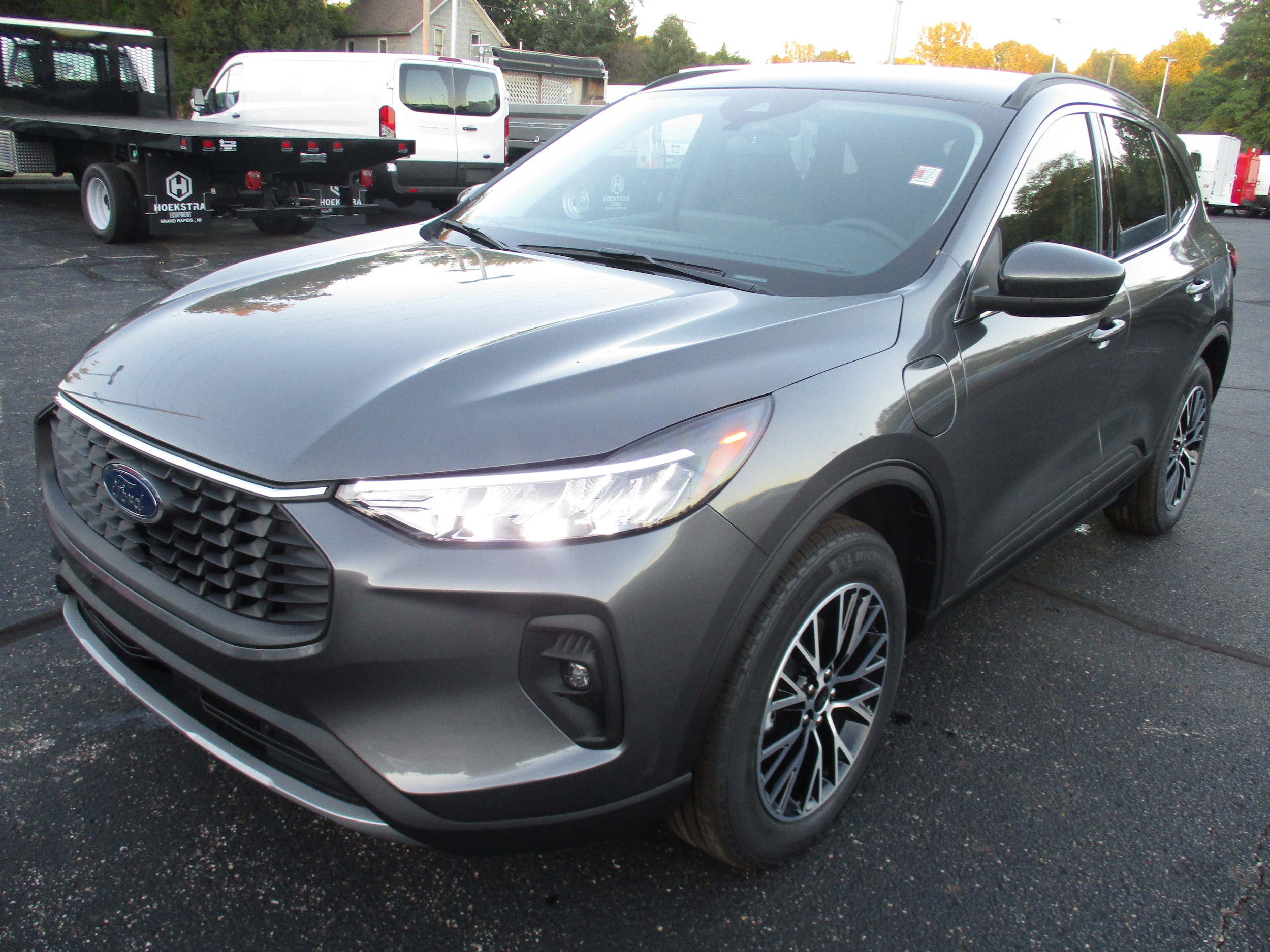 2026 Ford Escape Plug-in hybrid PHEV - Photo 3