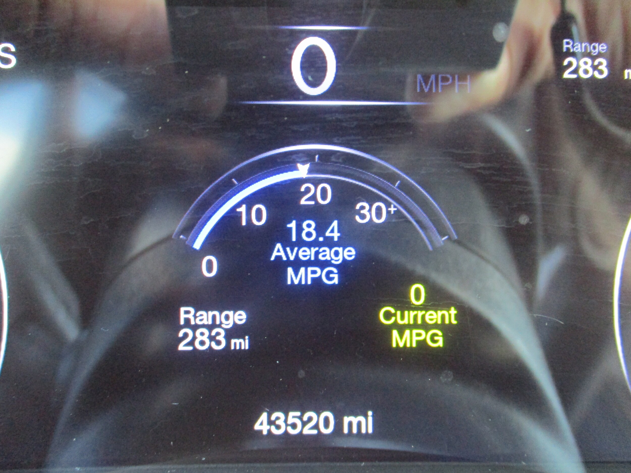 2021 Jeep Grand Cherokee Anniversary Edition photo 2