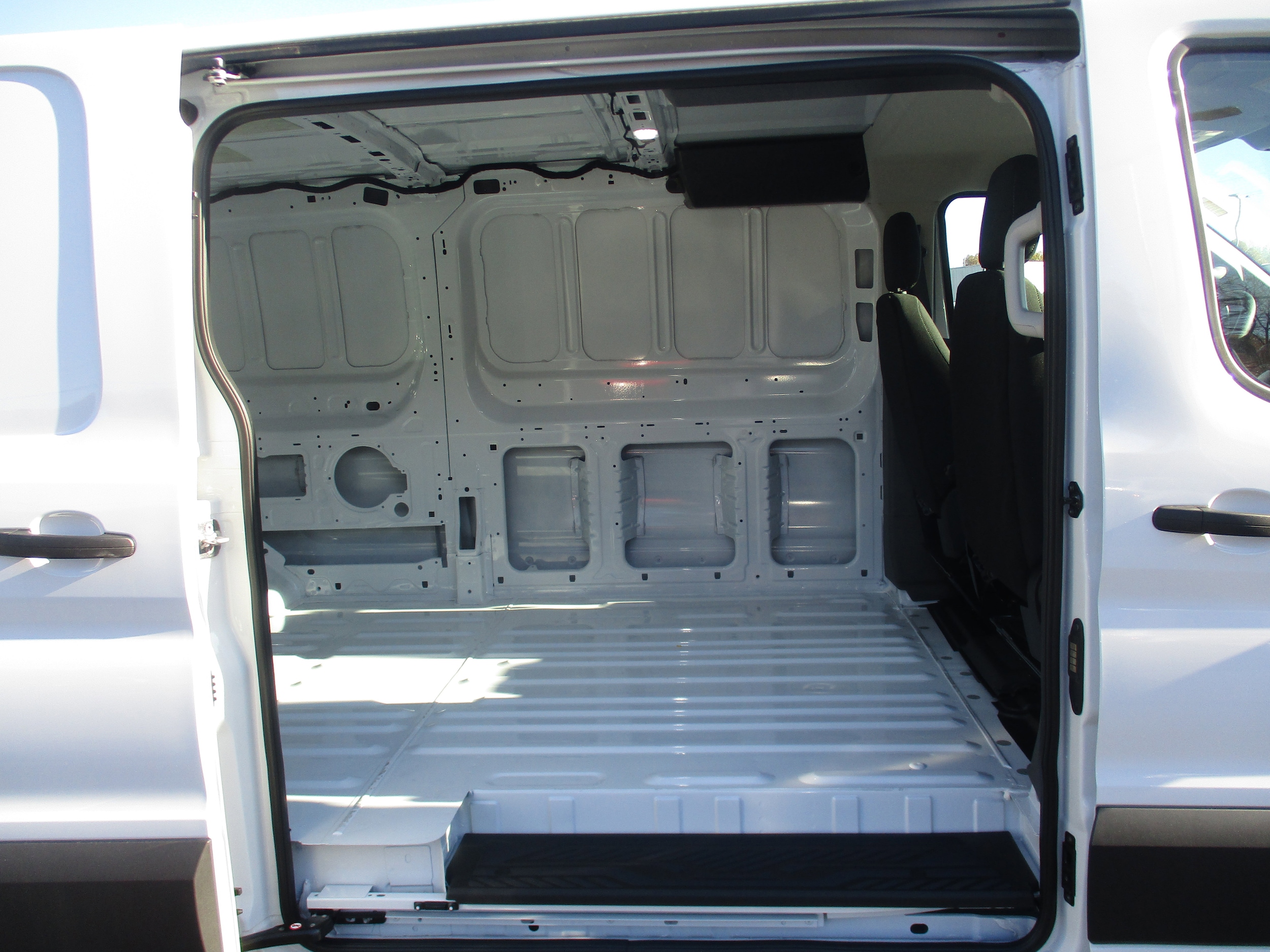 2025 Ford Transit Van Base - Photo 19