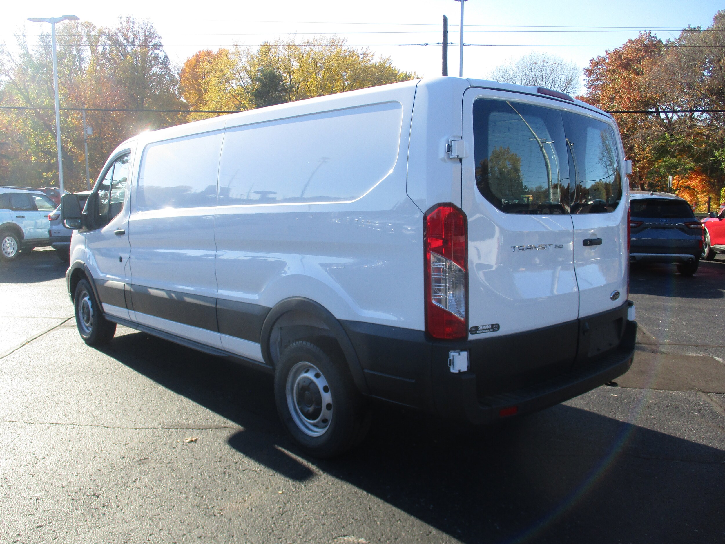 2025 Ford Transit Van Base - Photo 8