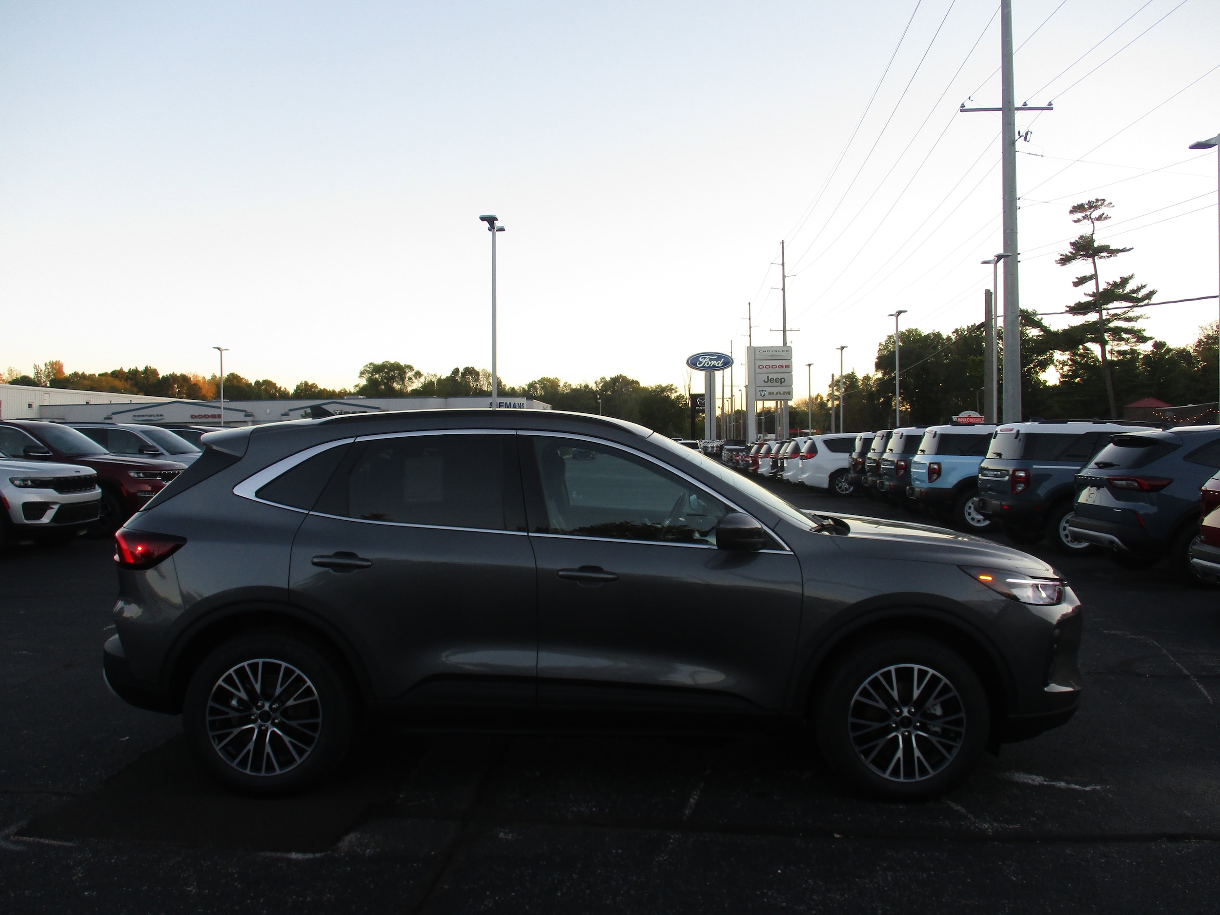 2026 Ford Escape Plug-in hybrid PHEV - Photo 5