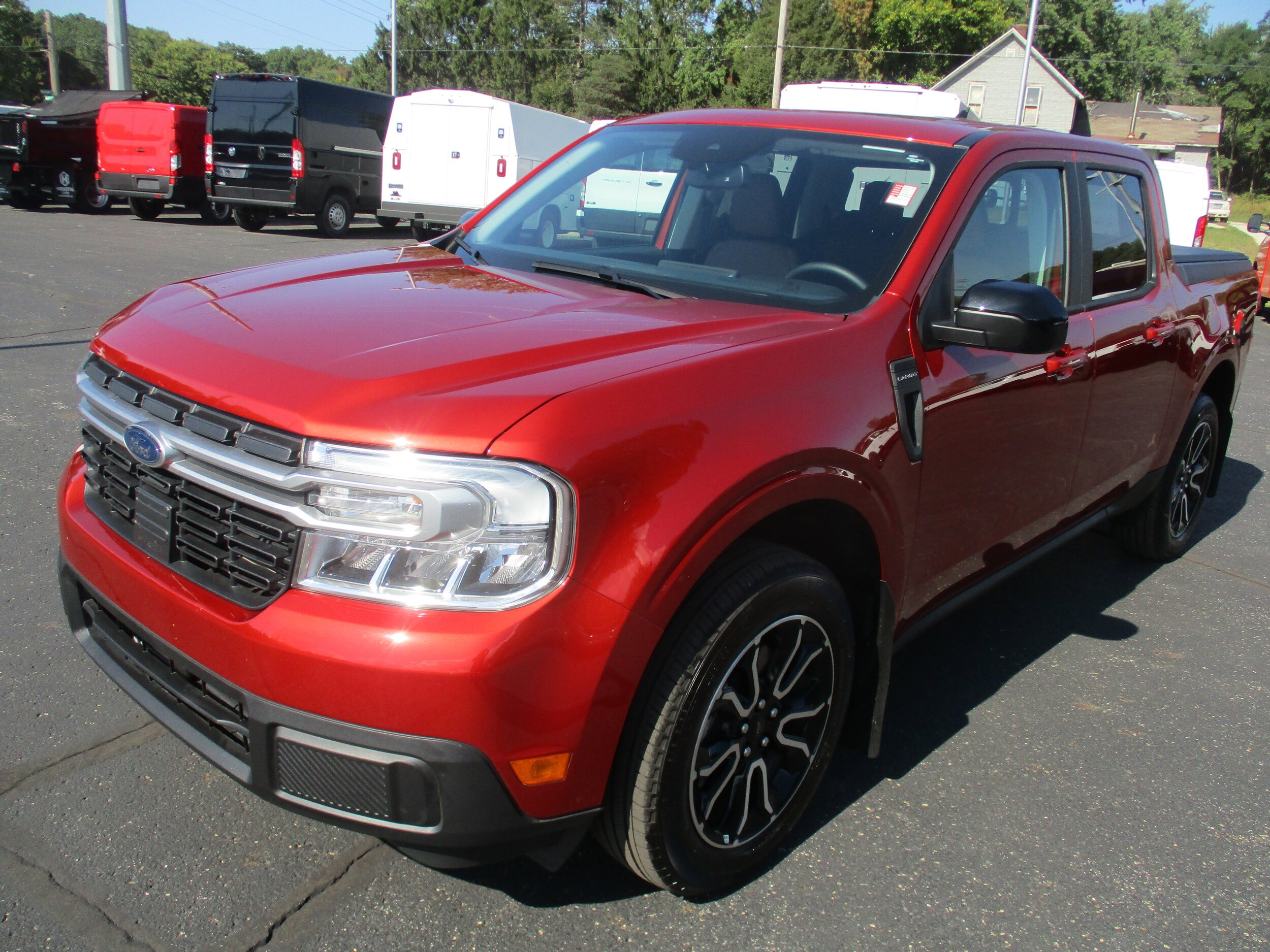 2024 Ford Maverick Lariat photo 2