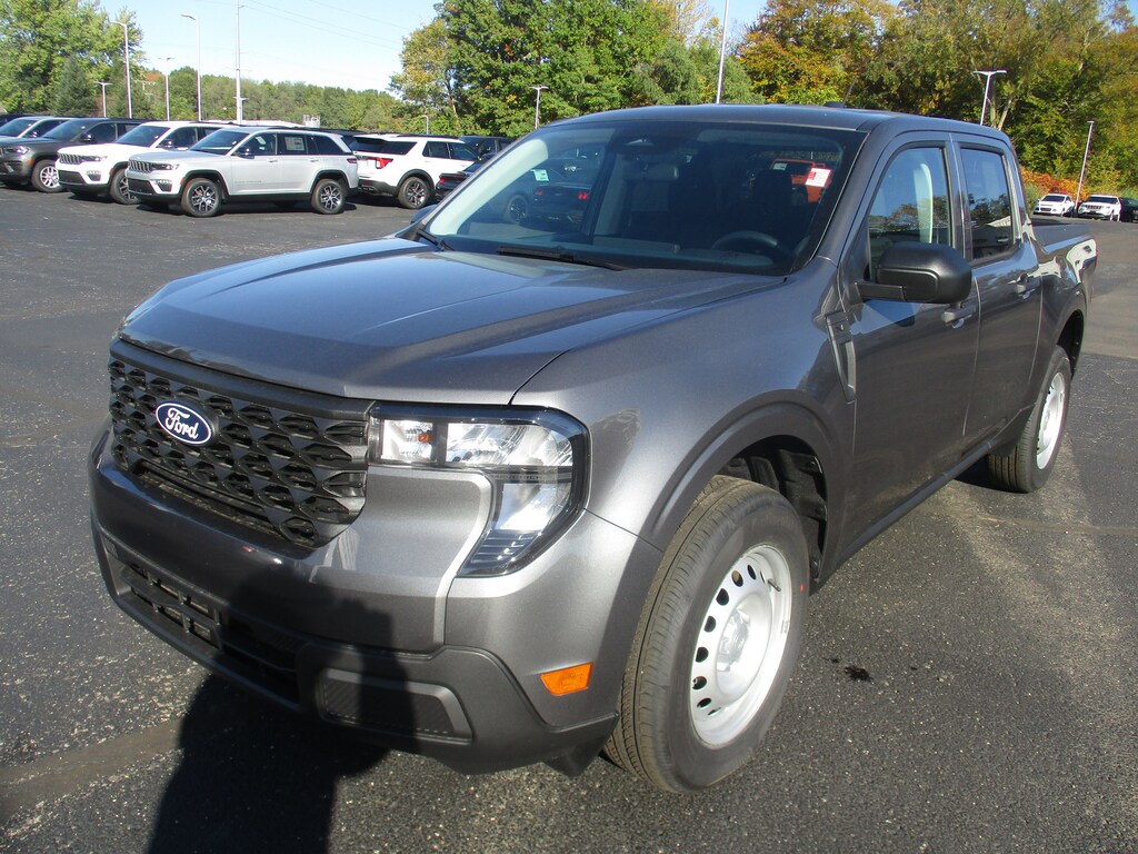 New 2025 Ford Maverick XL Truck SuperCrew