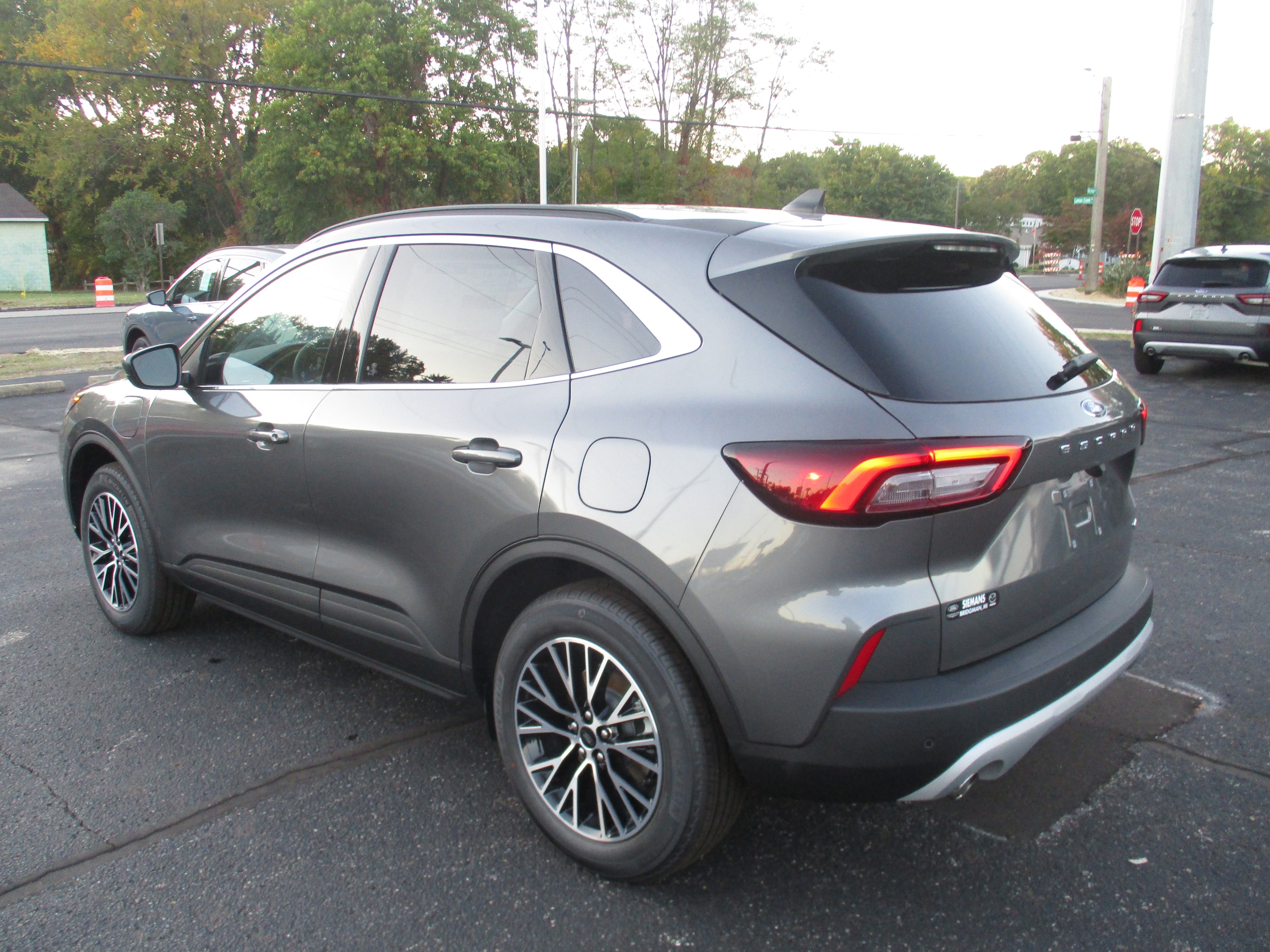 2026 Ford Escape Plug-in hybrid PHEV - Photo 8