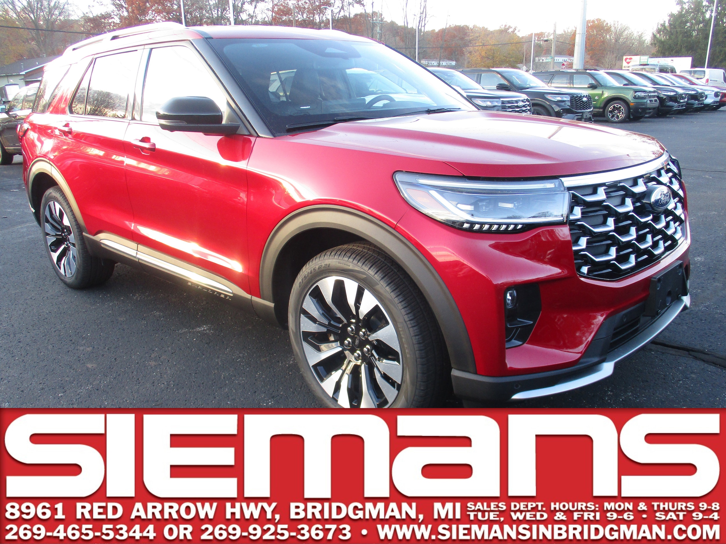 2026 Ford Explorer Platinum's photo