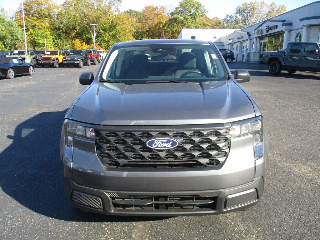 New 2025 Ford Maverick XL Truck SuperCrew