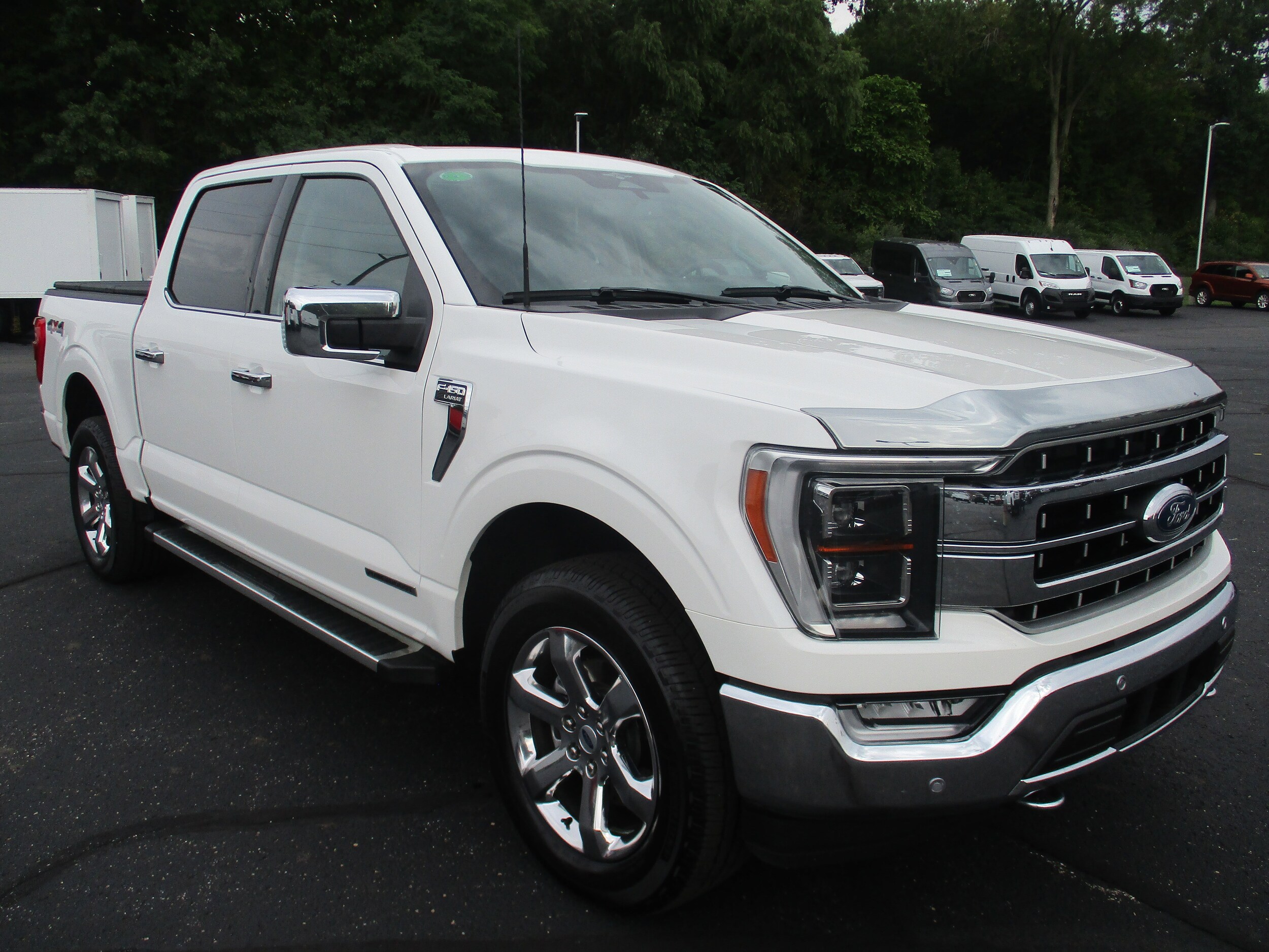 2023 Ford F-150 Lariat photo 3