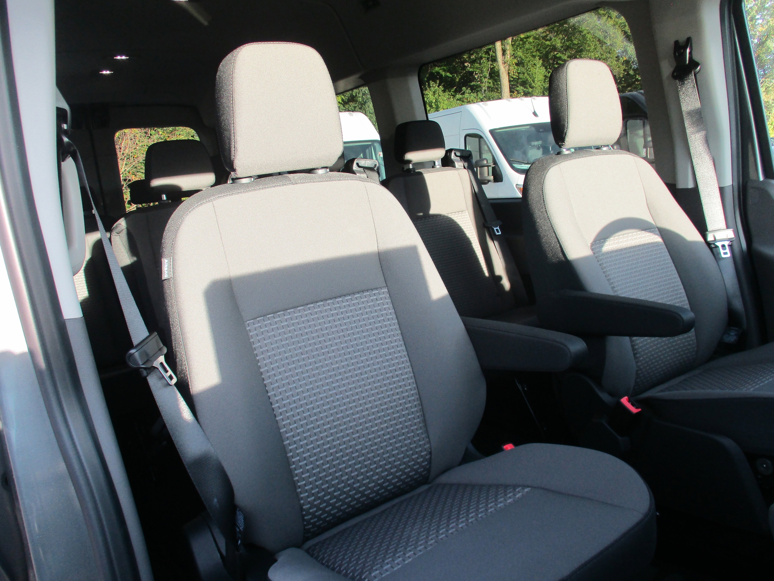 2025 Ford Transit Passenger Van XLT - Photo 25