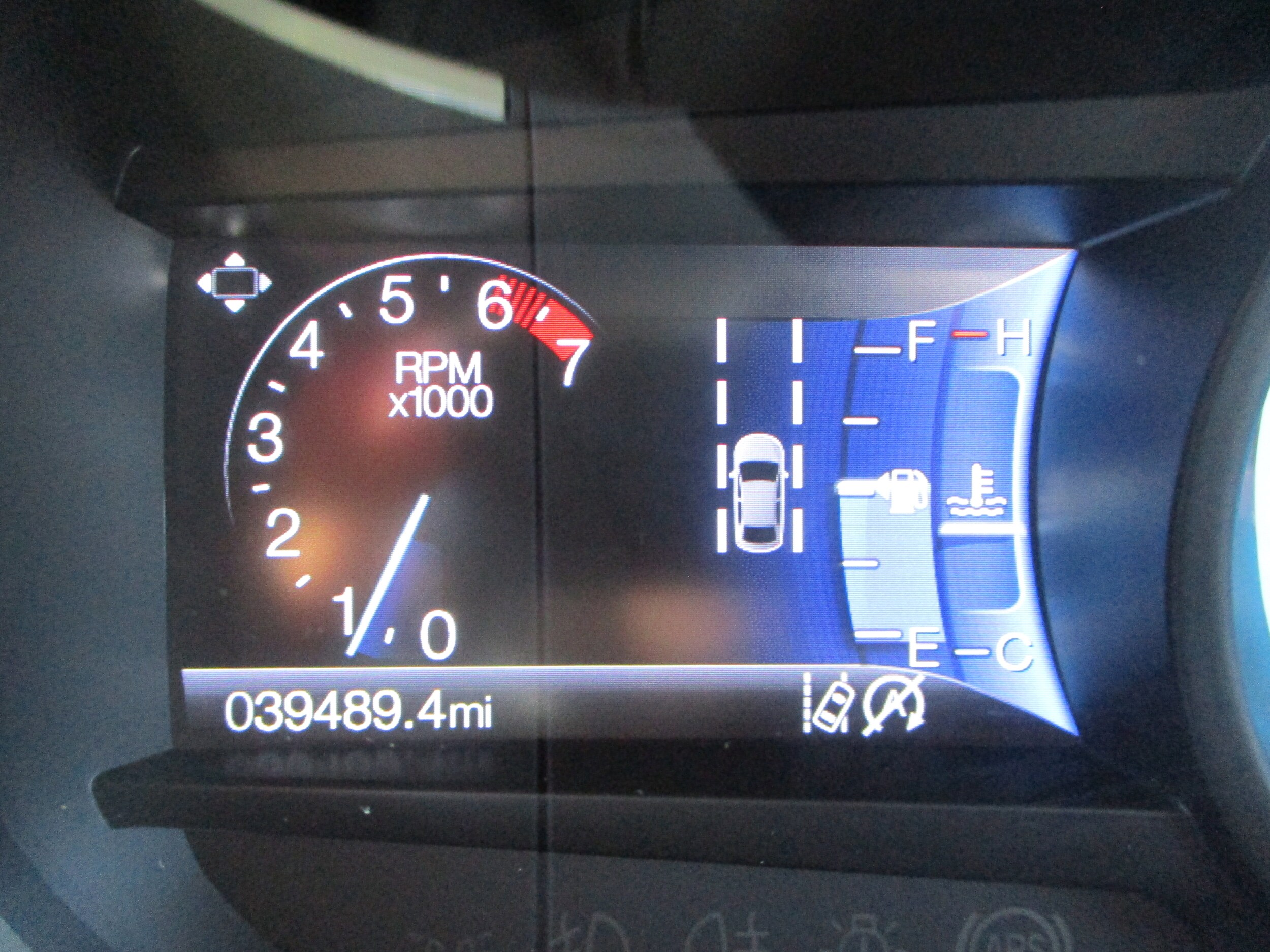 2021 Ford Edge Titanium photo 2
