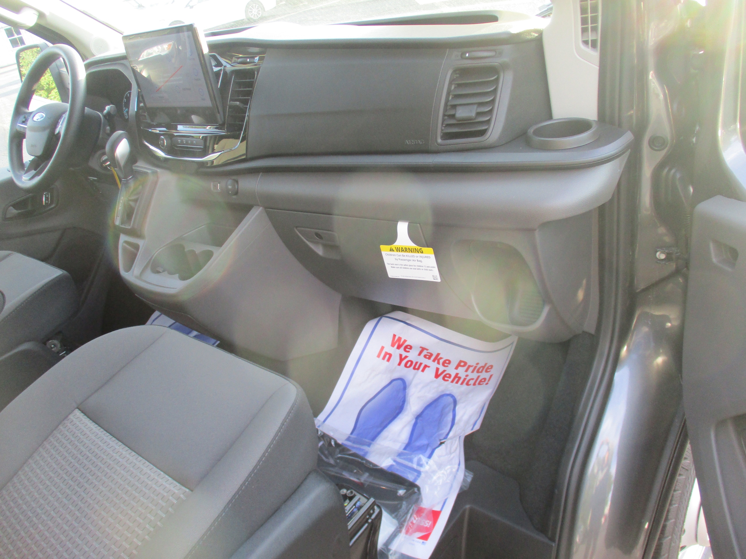 2025 Ford Transit Passenger Van XLT - Photo 24