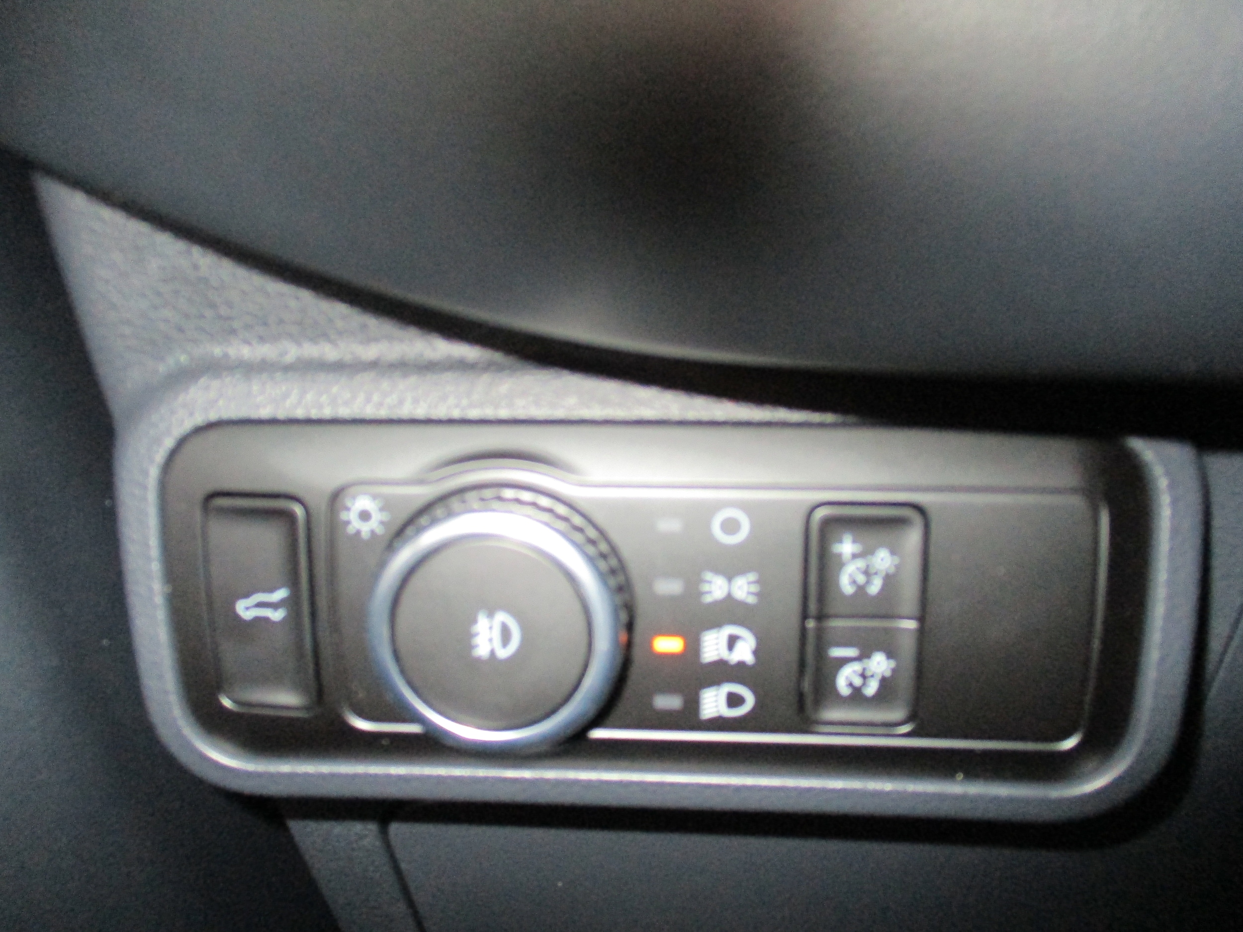 2026 Ford Explorer ST - Photo 22