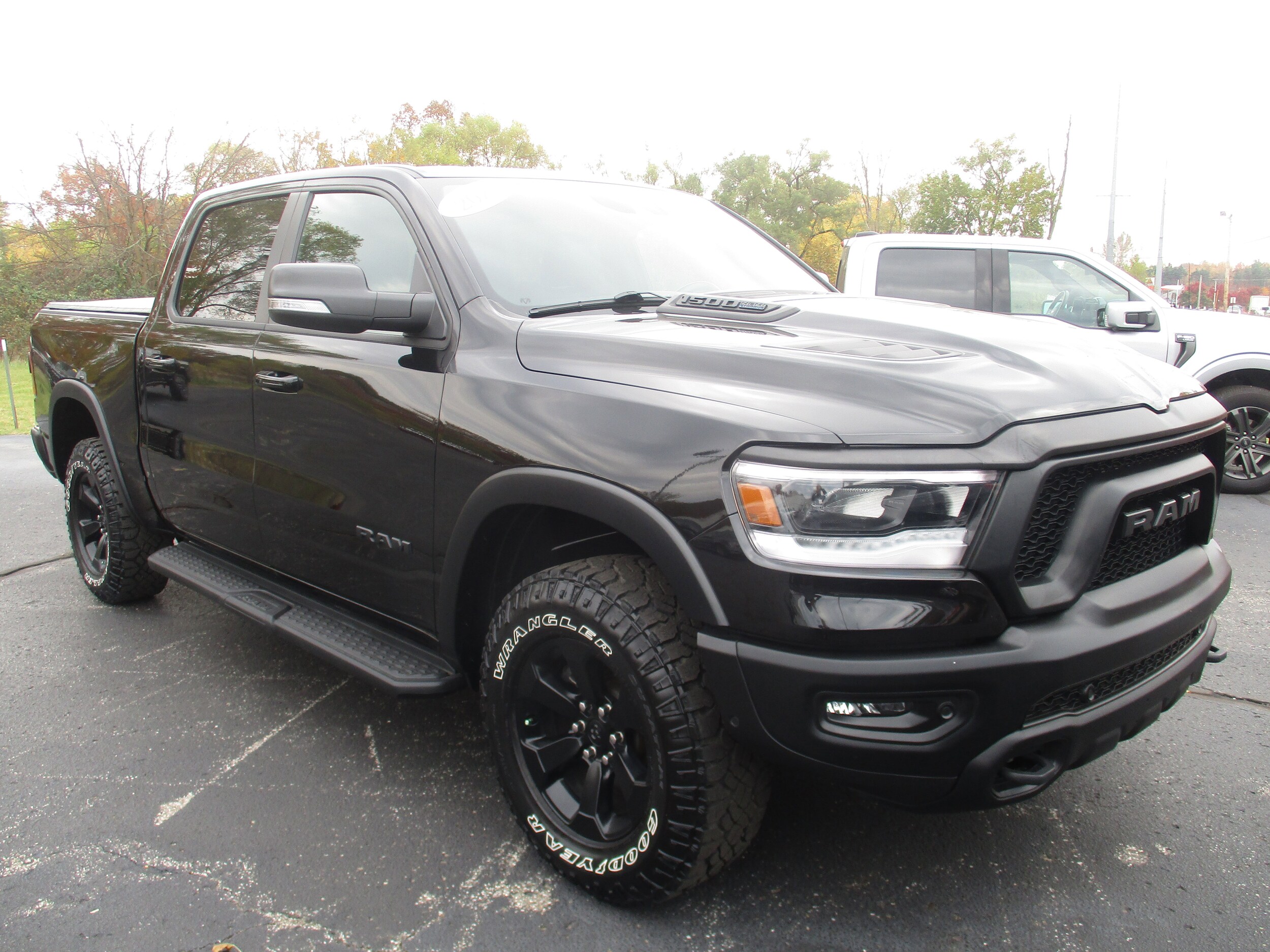 2022 Ram 1500 Rebel photo 3