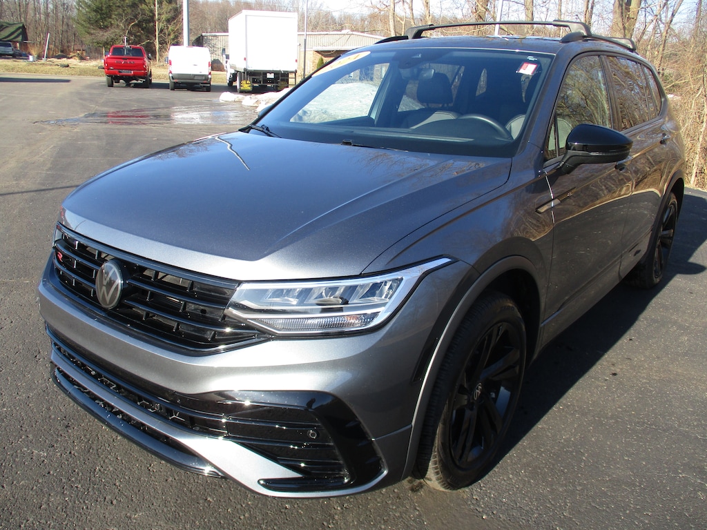 Used 2024 Volkswagen Tiguan SE R-Line Black SUV