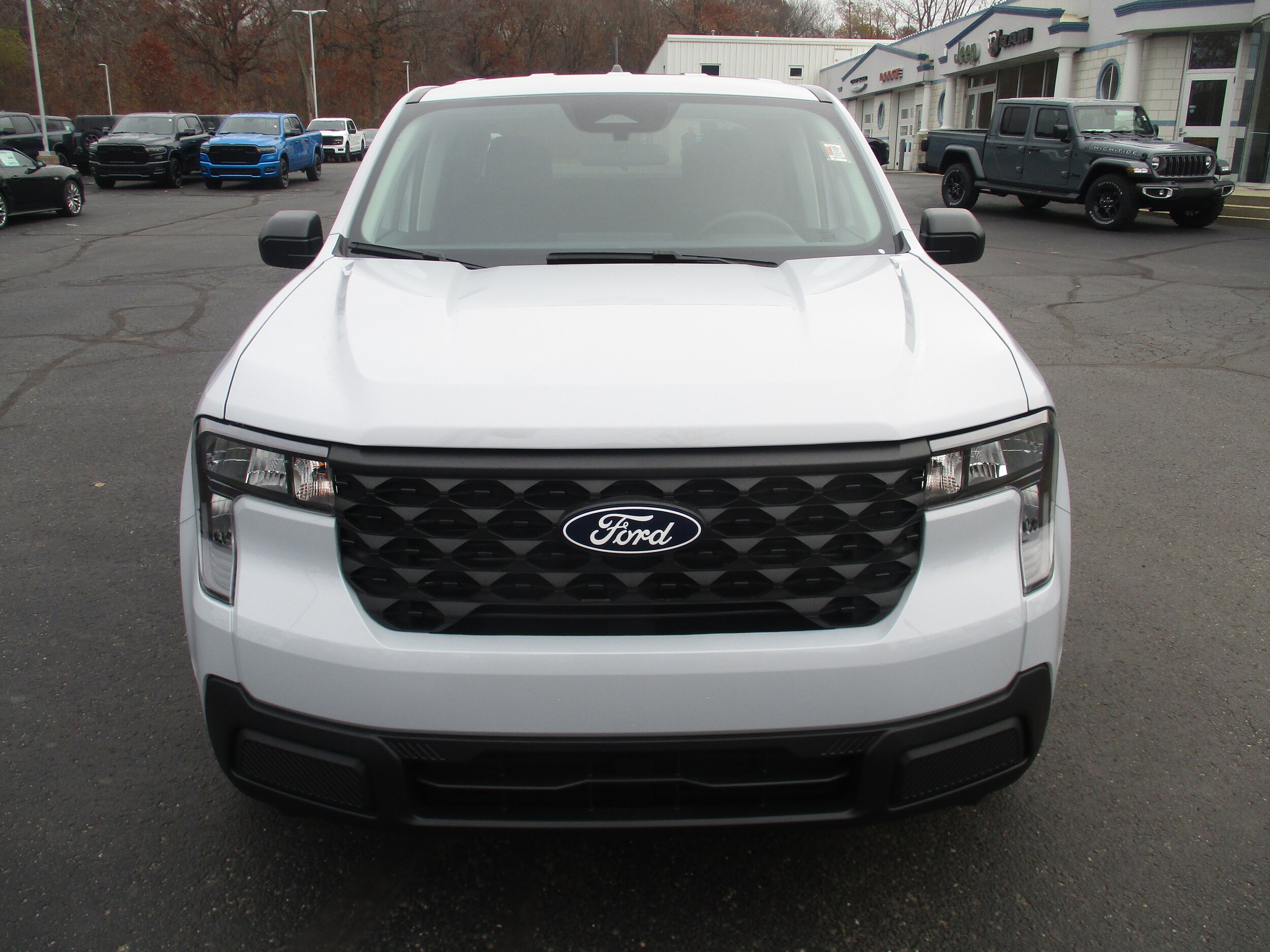 2025 Ford Maverick XL photo 4