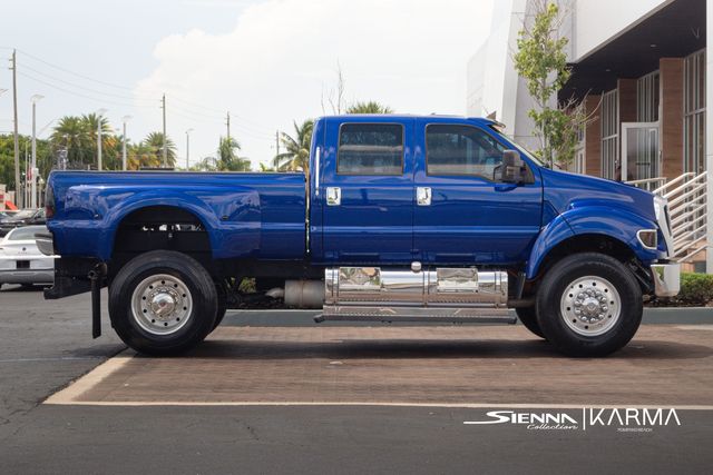 2004 Ford F-650 XL photo 4
