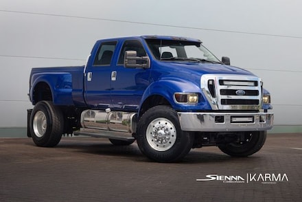2004 Ford F-650 Truck Crew Cab