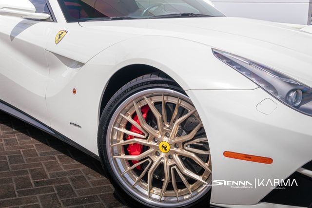 2017 Ferrari F12 Berlinetta Berlinetta photo 4