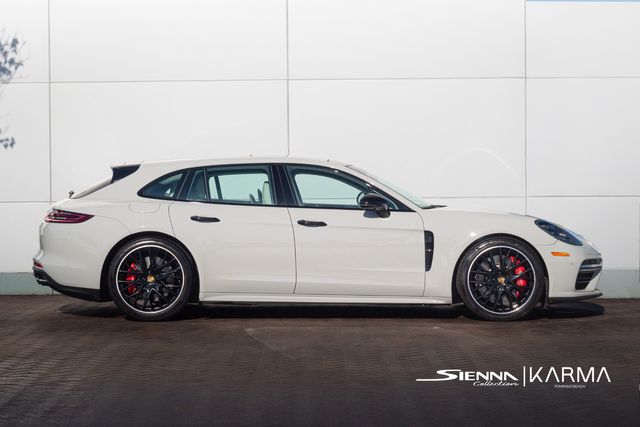 2018 Porsche Panamera Turbo Sport Turismo photo 3