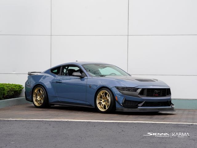 2024 Ford Mustang Dark Horse's photo