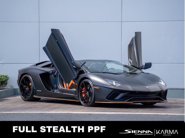 2019 Lamborghini Aventador S Roadster's photo