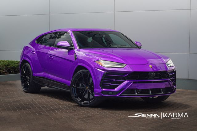 2021 Lamborghini Urus photo 2
