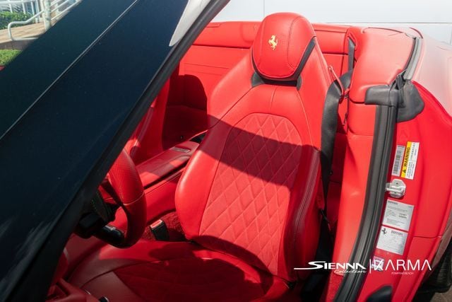 2018 Ferrari California T - Photo 13