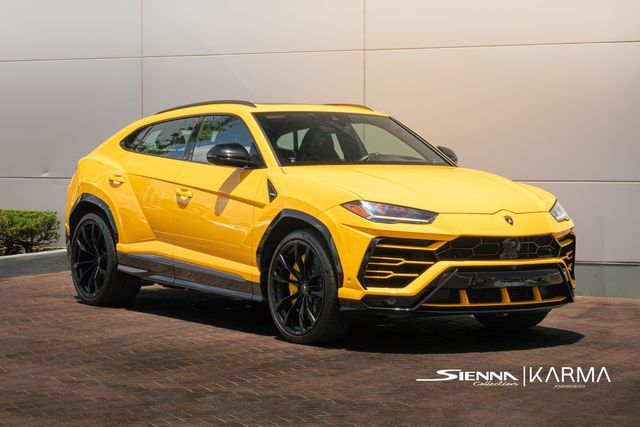 2021 Lamborghini Urus photo 2