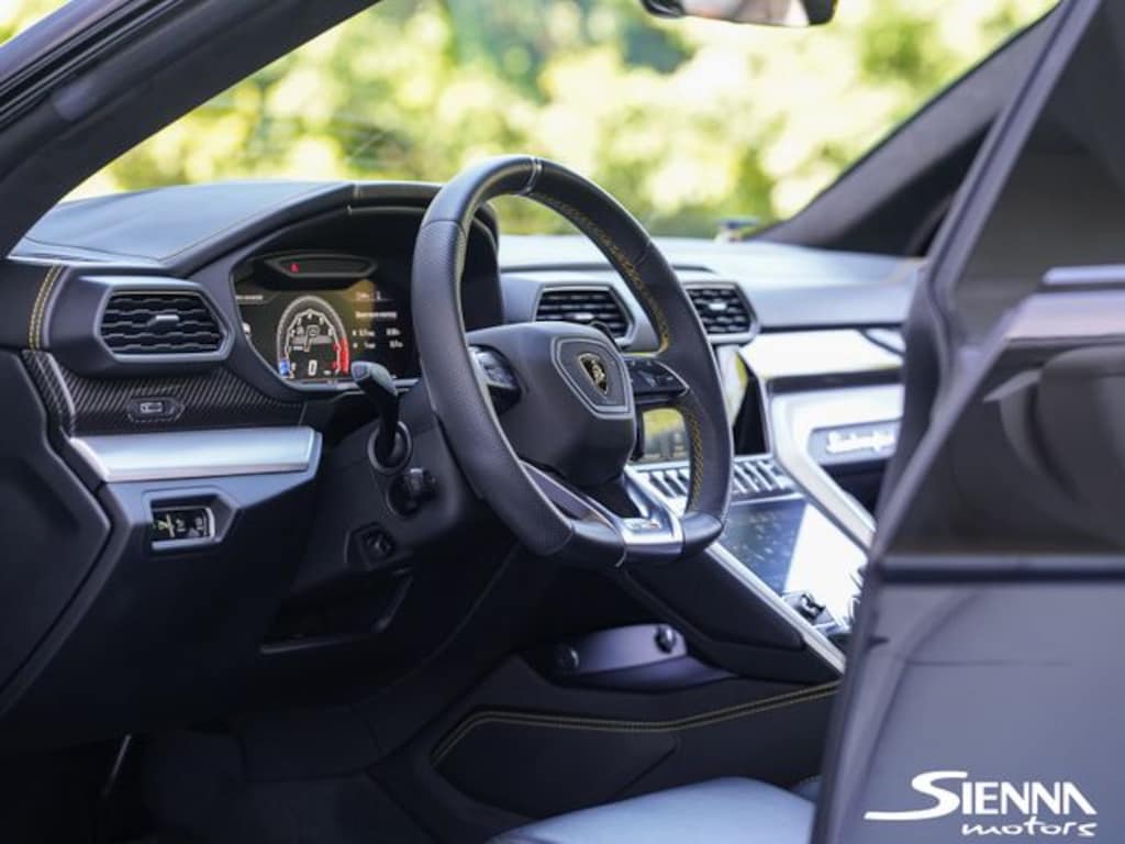 Used 2021 Lamborghini Urus SUV