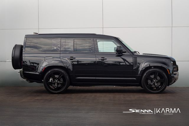 2023 Land Rover Defender 130 SE photo 3