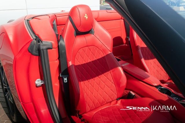 2018 Ferrari California T - Photo 34