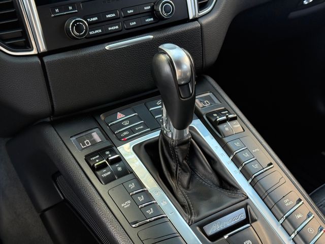 2018 Porsche Macan Base - Photo 56