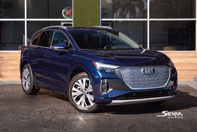 2023 Audi Q4 40 E-tron Premium Plus photo 2