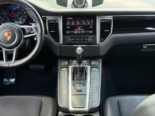 2018 Porsche Macan Base - Photo 40