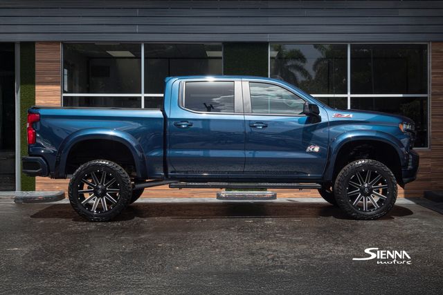 2020 Chevrolet Silverado 1500 RST photo 2
