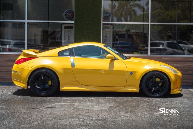 2005 Nissan 350Z Enthusiast photo 2