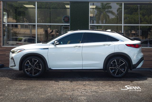 2022 Infiniti QX55 Essential photo 3