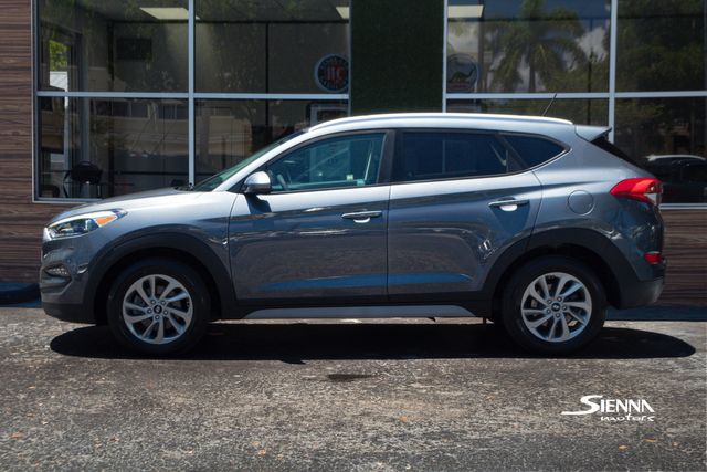 2017 Hyundai Tucson SE photo 3