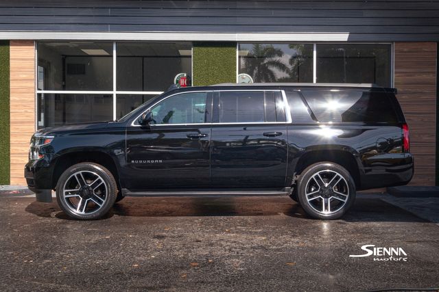2020 Chevrolet Suburban LS photo 2