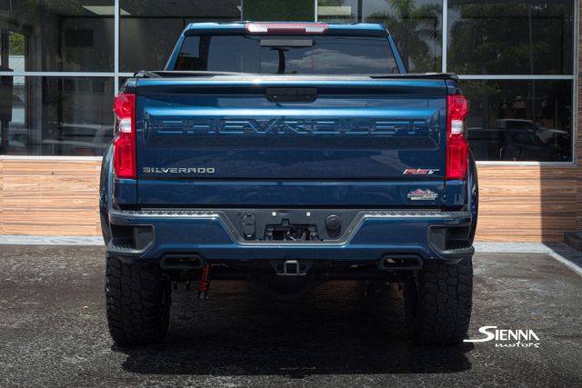 2020 Chevrolet Silverado 1500 RST photo 3