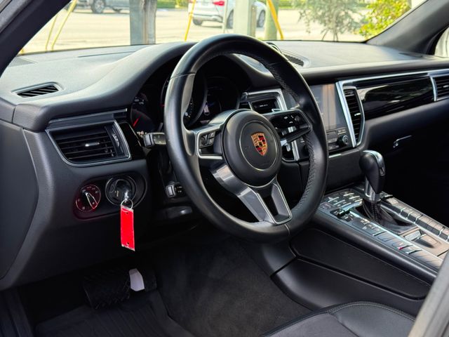 2018 Porsche Macan Base - Photo 57