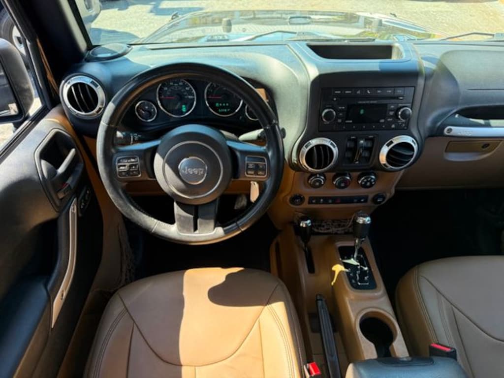 Used 2015 Jeep Wrangler Unlimited Sahara 4x4 SUV