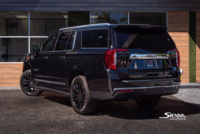 2021 Gmc Yukon XL SLT photo 2