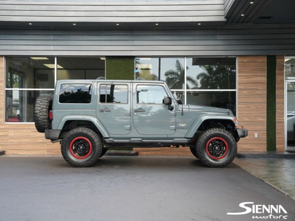 Used 2014 Jeep Wrangler Unlimited Sahara 4x4 SUV