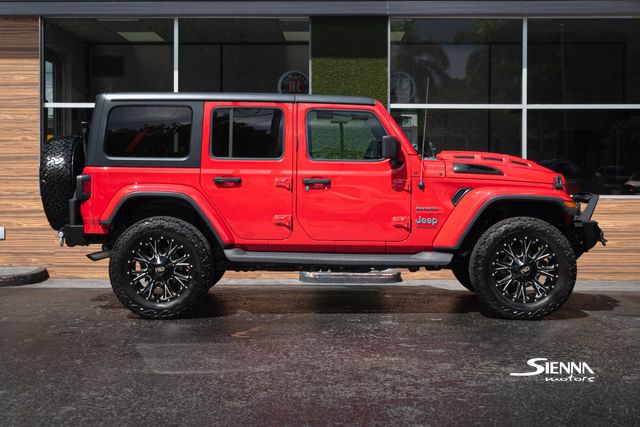 2019 Jeep Wrangler Unlimited Sahara photo 3