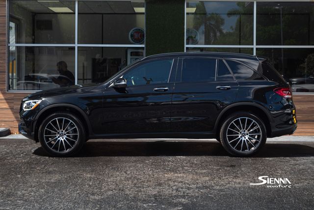 2022 Mercedes Benz GLC 300 4MATIC photo 3