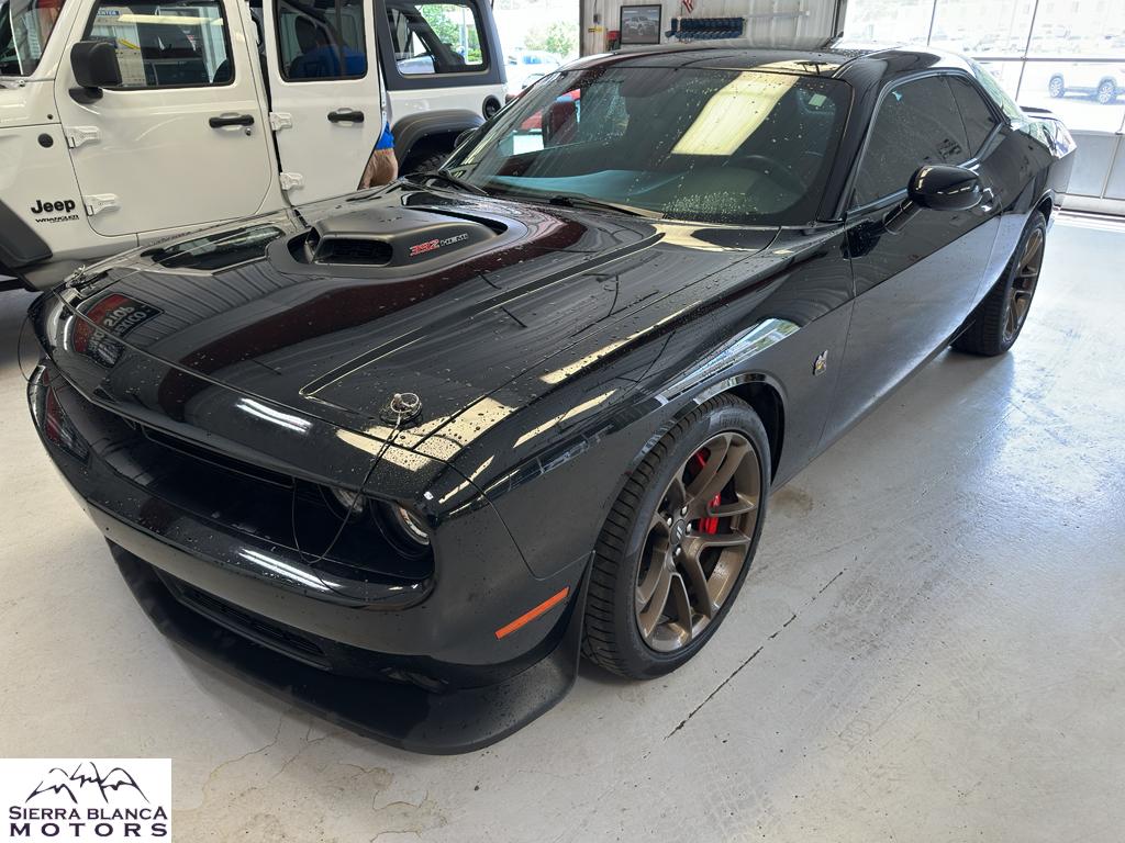 2022 Dodge Challenger Coupe 