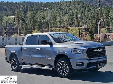 2025 Ram 1500 LARAMIE CREW CAB 4X4 5'7 BOX Pickup