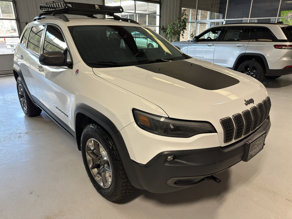 Used 2019 Jeep Cherokee Trailhawk SUV