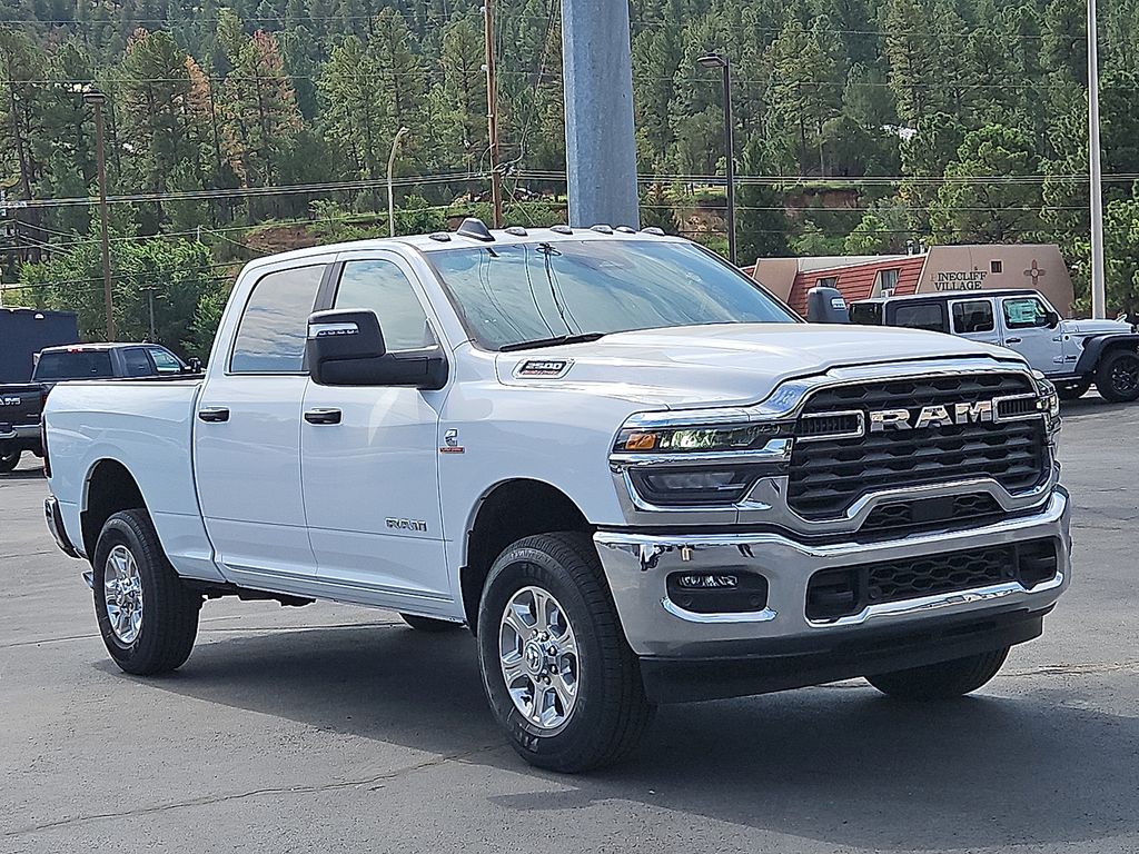 2025 Ram 2500 BIG HORN CREW CAB 4X4 6'4 BOX