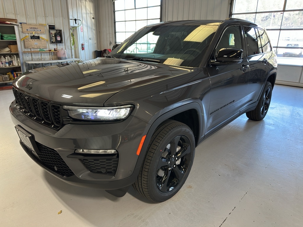 2025 Jeep Grand Cherokee Limited's photo